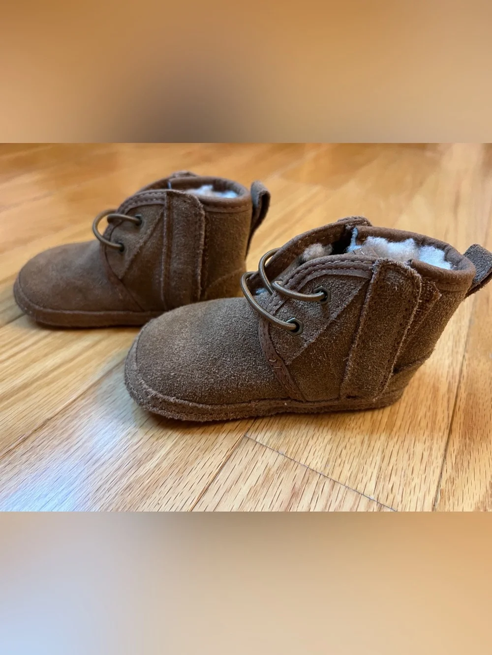 UGG Baby Infant Toddler Neumel Boots Chestnut Suede Infant Size 4/5